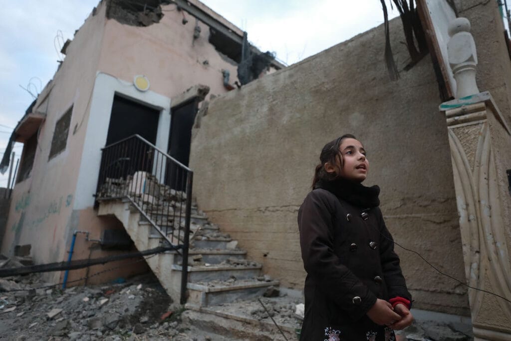 Penjajah israel Hancurkan Rumah Milik Tawanan Palestina